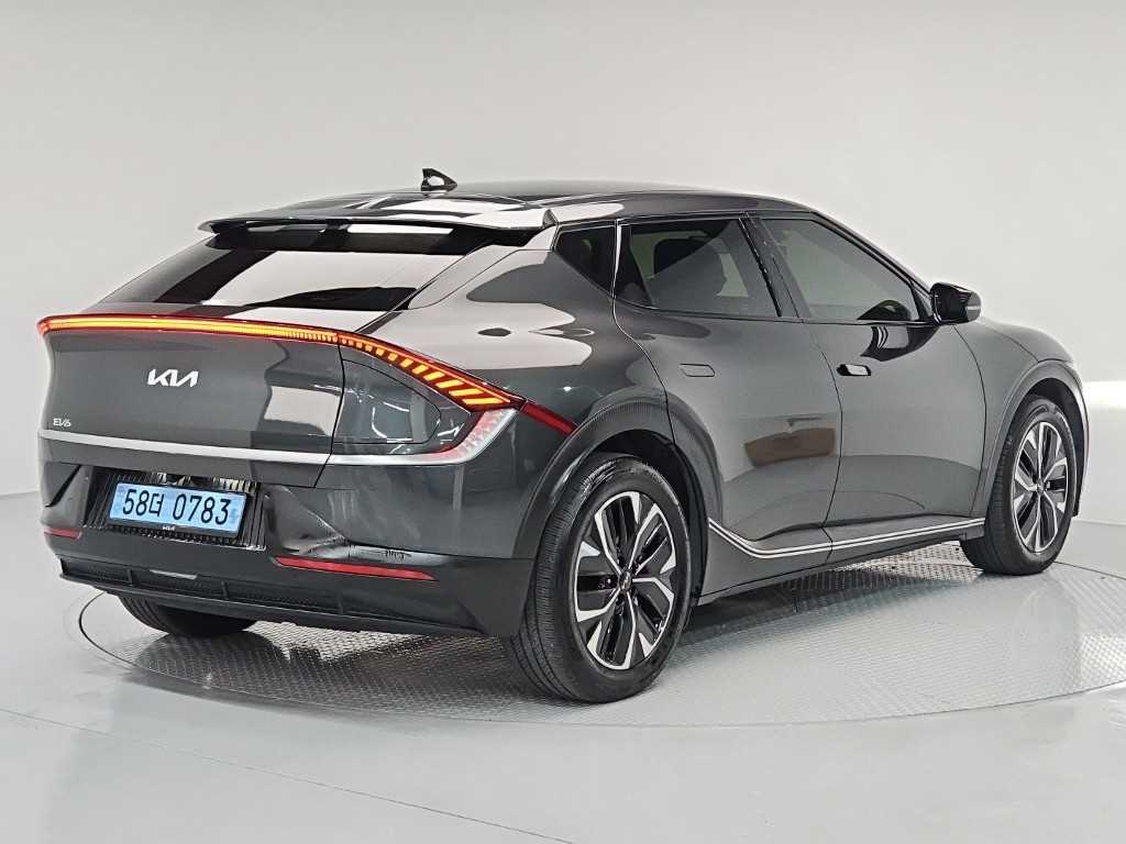 KIA EV6 - Vista 4