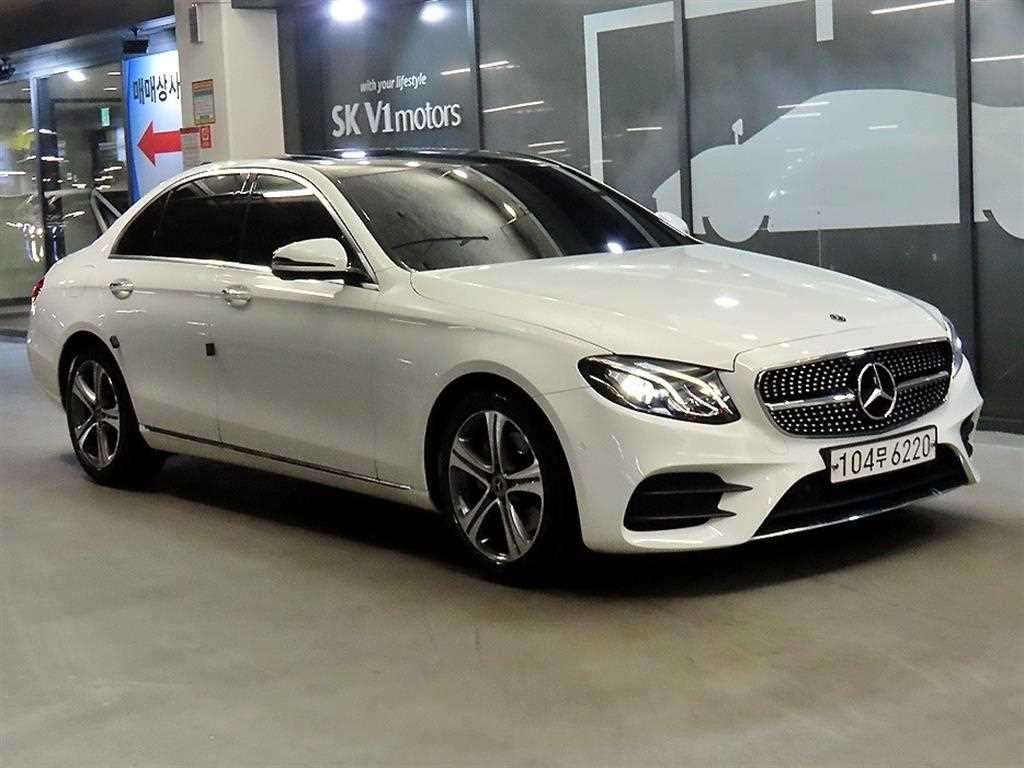 Mercedes Benz E class - Vista 2