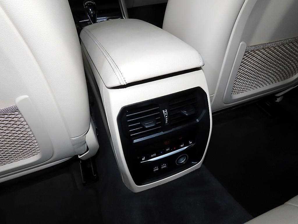 BMW 3 series 2020 Azul - Importación desde Corea - HF Imports Iquique - Foto 17