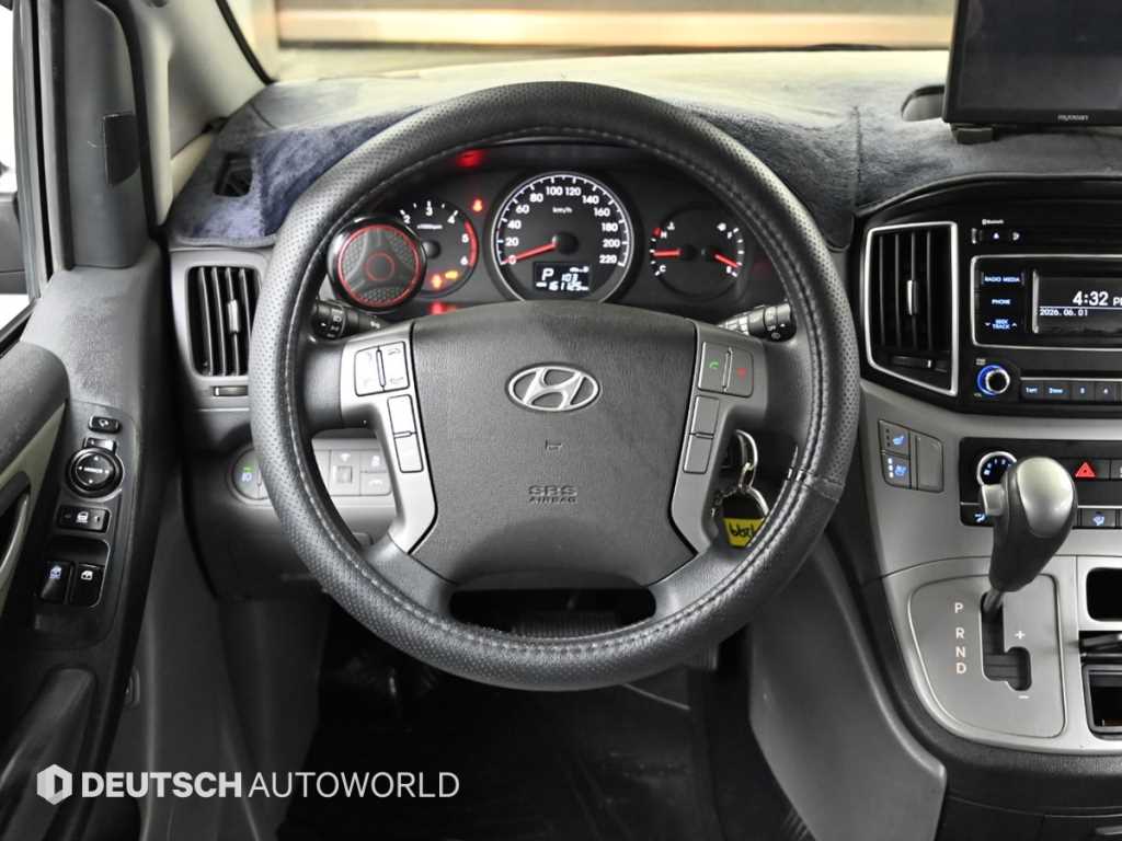HYUNDAI Starex 2016 Plateado - Importación desde Corea - HF Imports Iquique - Foto 13