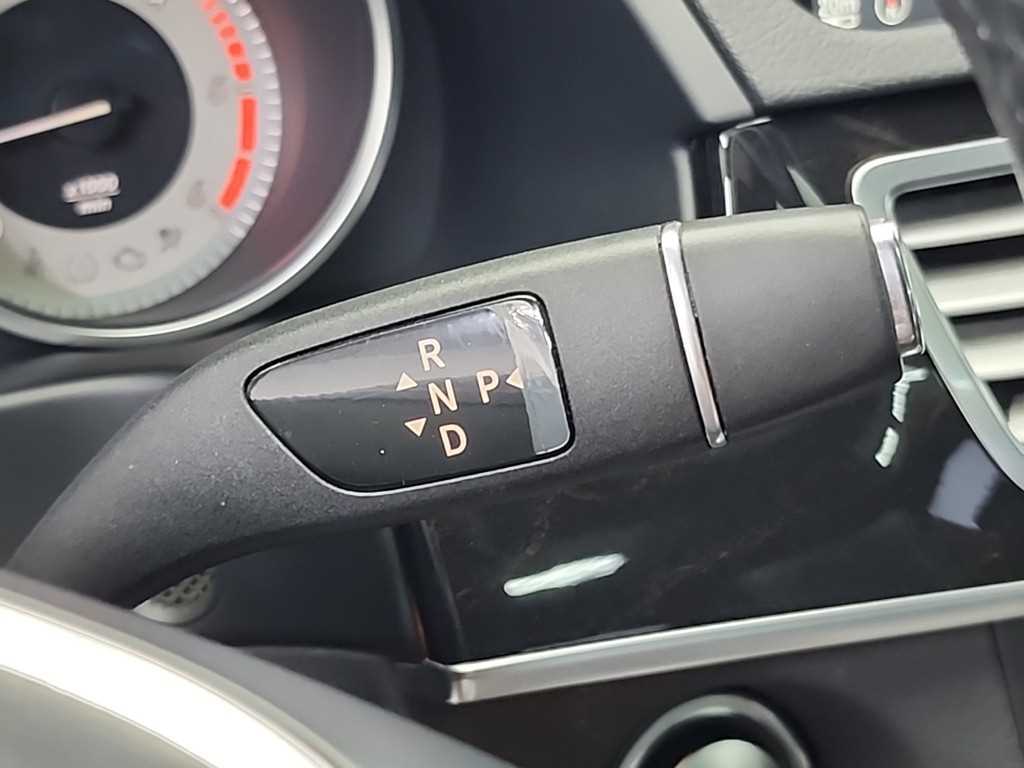 Mercedes Benz E class - Vista 8