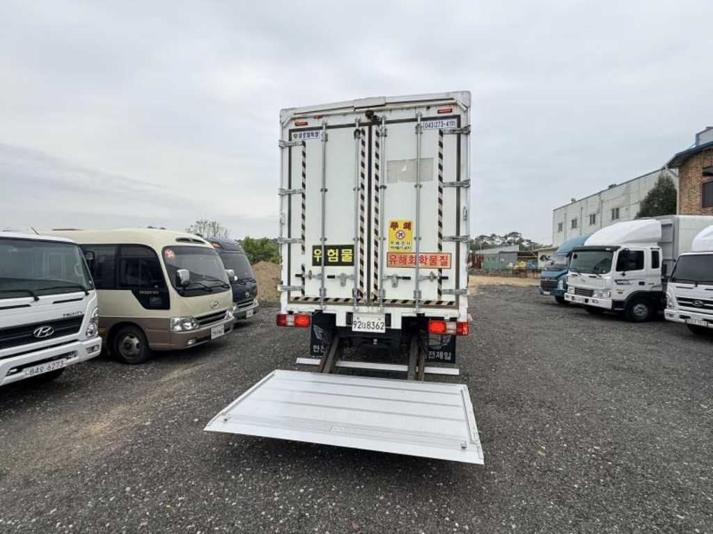 medium and large cargo truck 2016 Blanco - Importación desde Corea - HF Imports Iquique - Foto 15