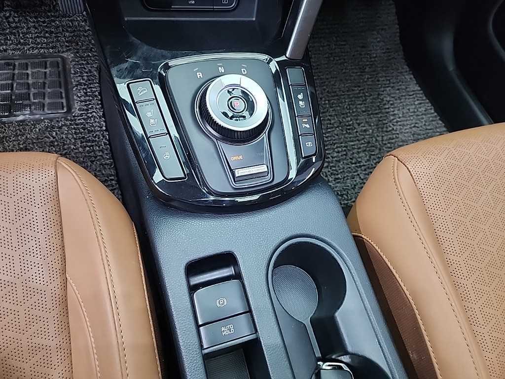 KIA Seltos - Vista 8