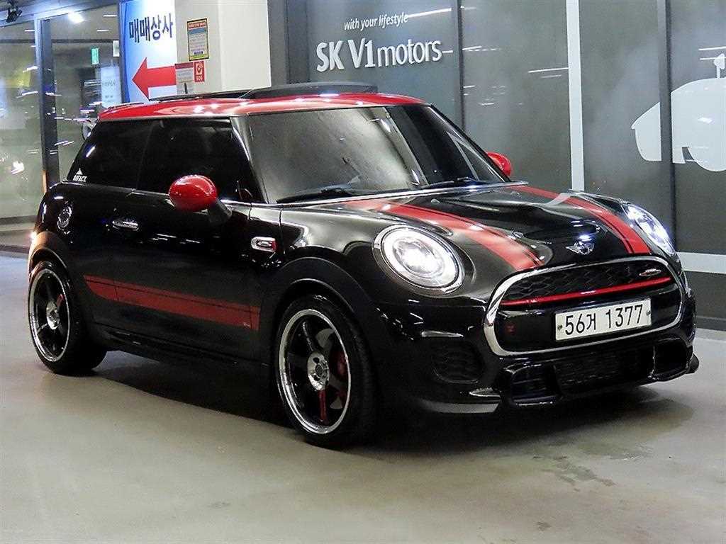 Mini Cooper 2018 Negro - Importación desde Corea - HF Imports Iquique - Foto 1