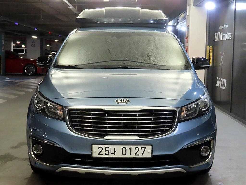 KIA Carnival - Vista 2