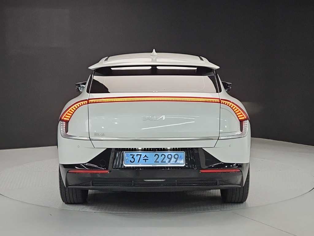 KIA EV6 - Vista 3