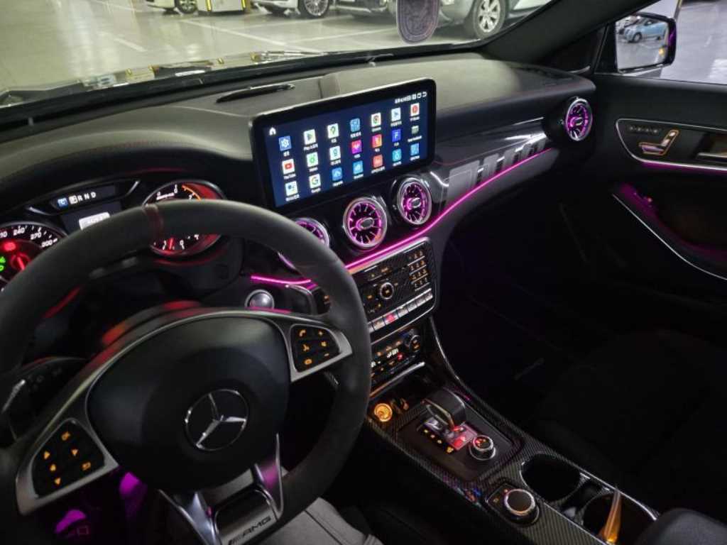 Mercedes Benz GLA Class - Vista 10