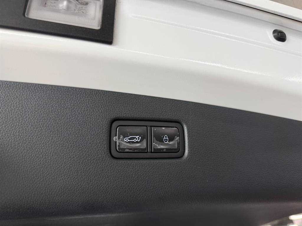 Genesis GV70 - Vista 6