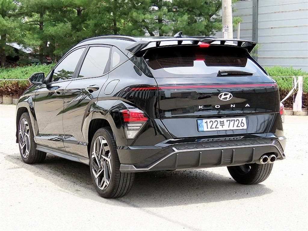HYUNDAI Kona - Vista 3