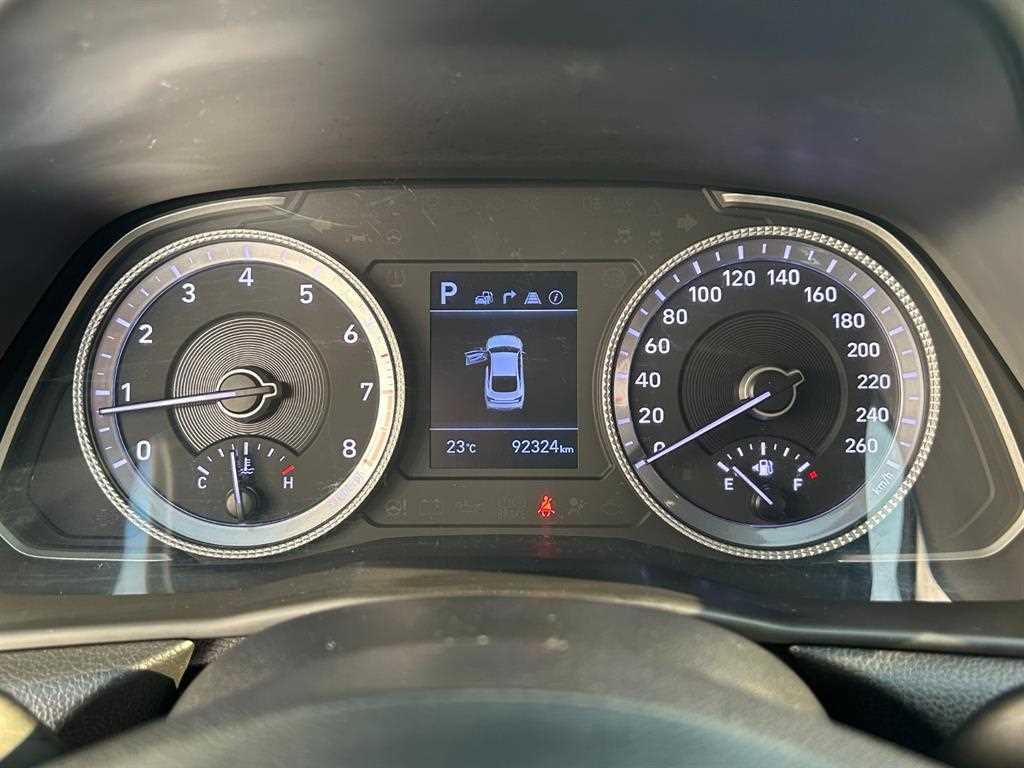 HYUNDAI Sonata - Vista 9