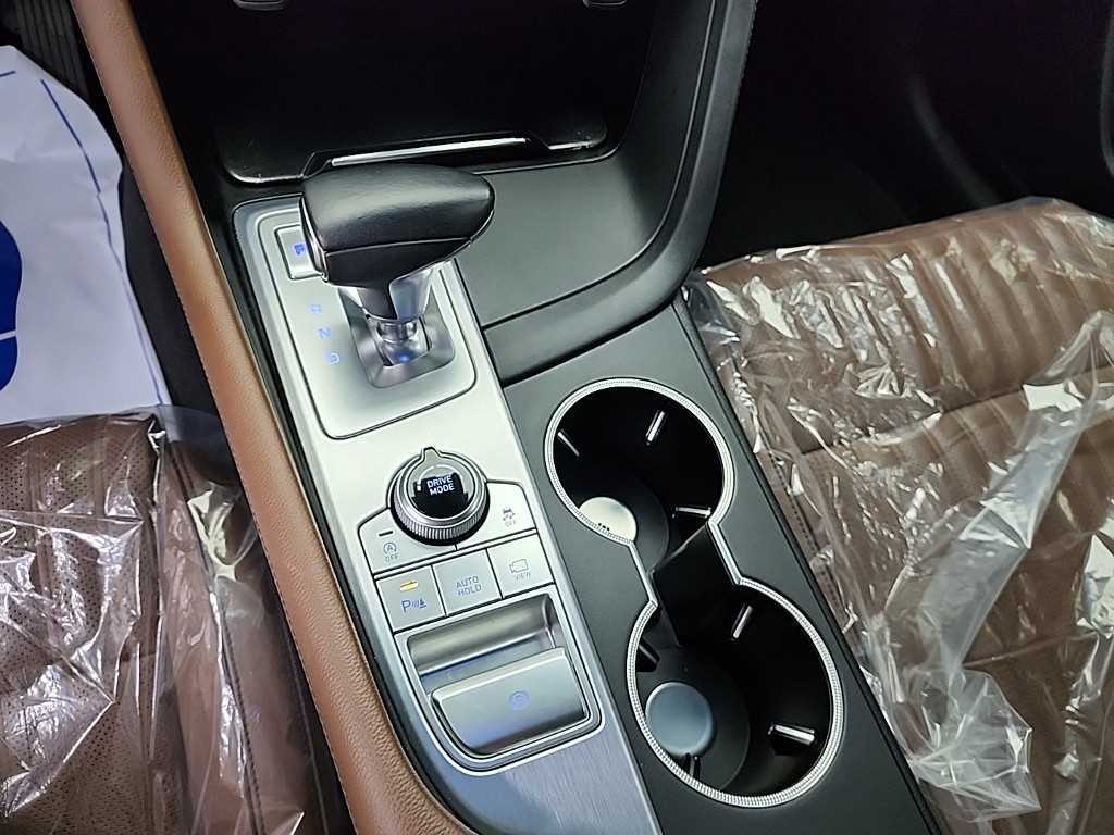 Genesis G70 - Vista 9