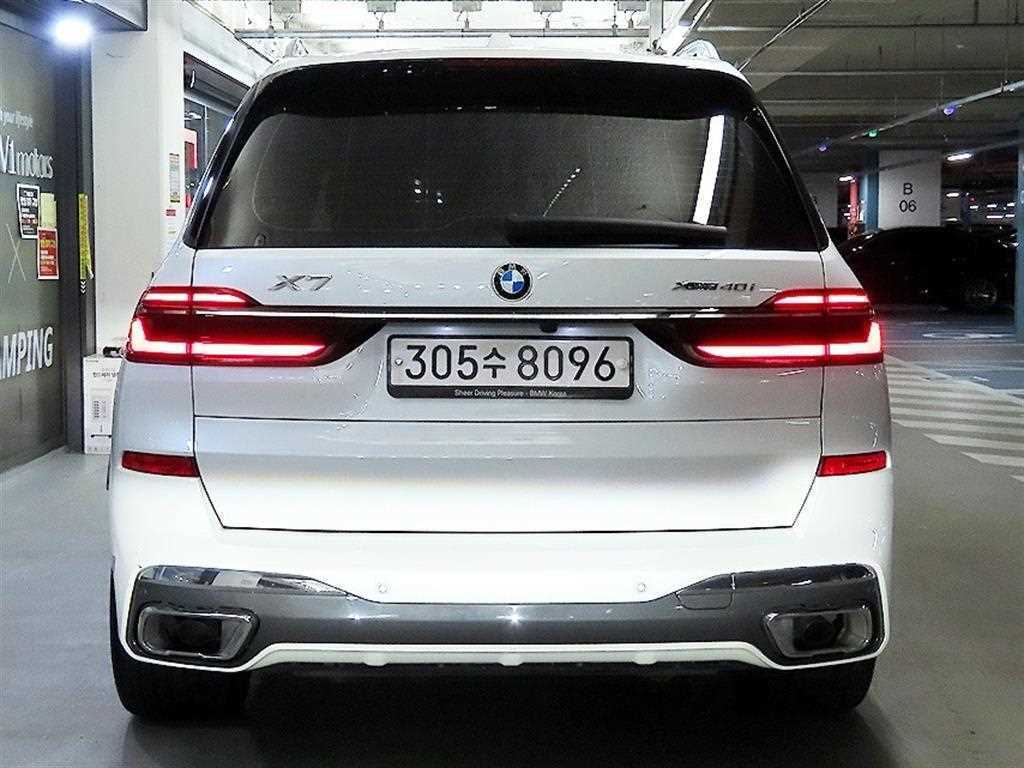 BMW X7 - Vista 4
