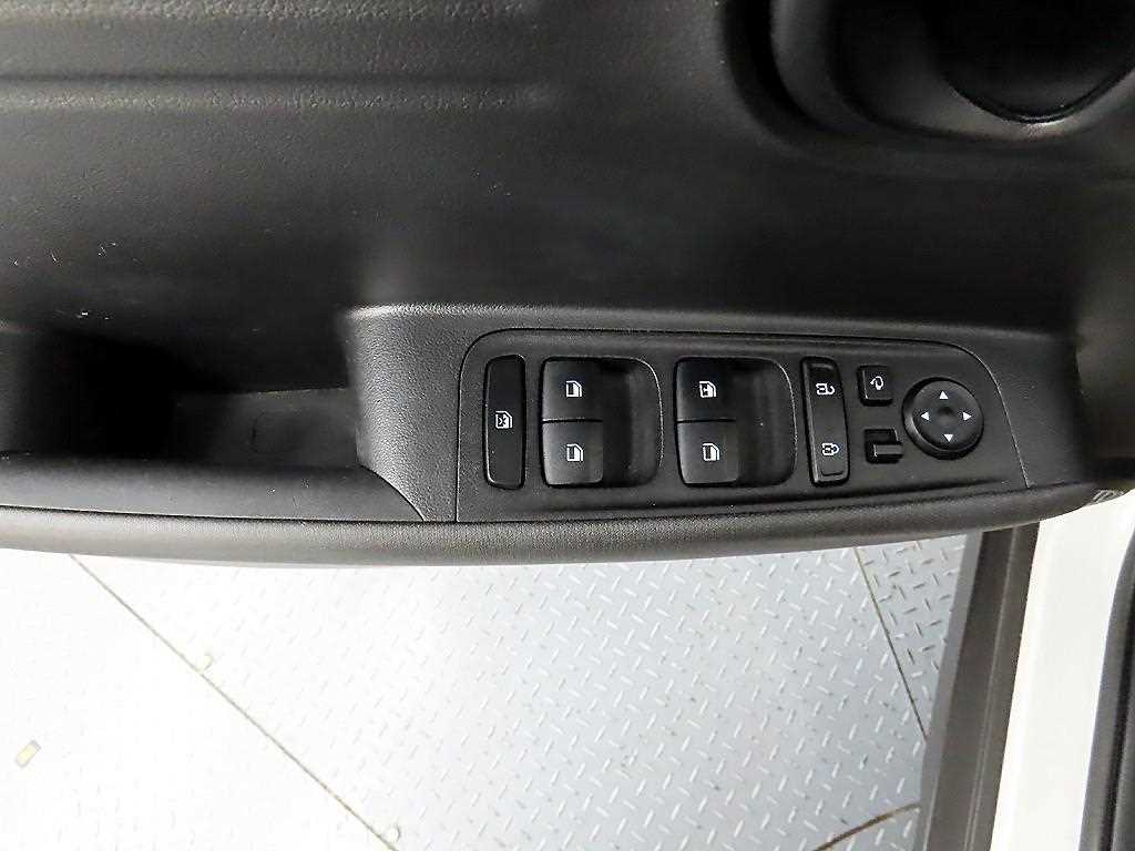 HYUNDAI Casper - Vista 11