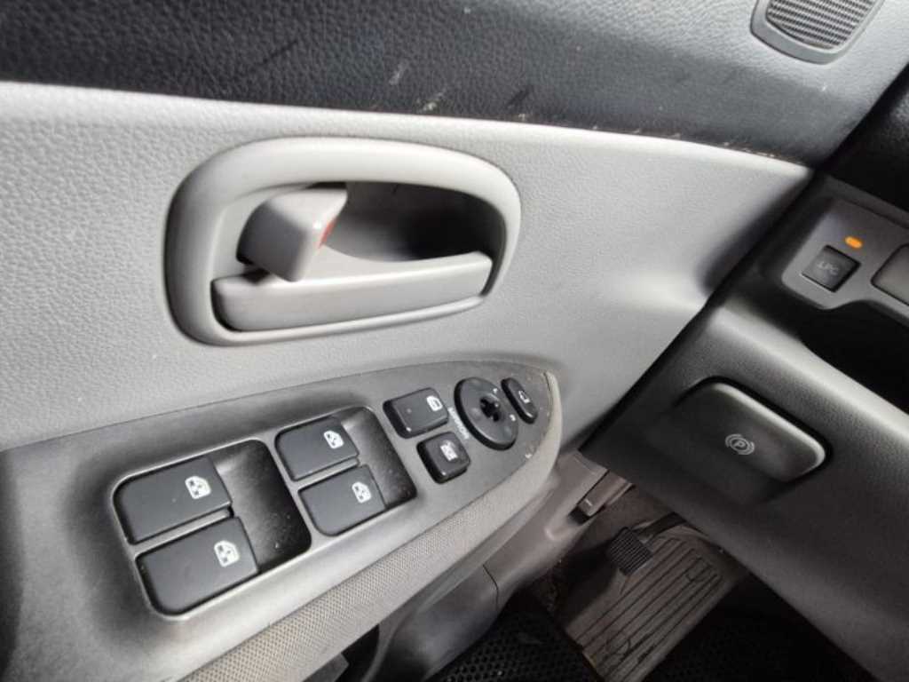 KIA Carens 2007 - Importación desde Corea - HF Imports Iquique - Foto 15