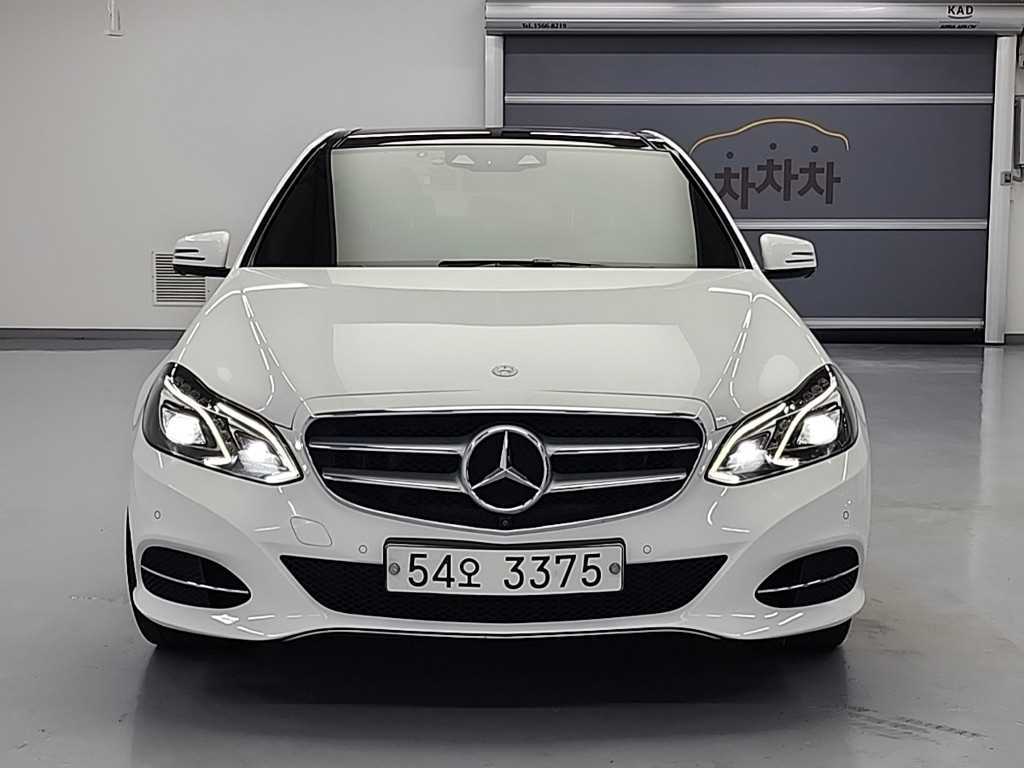 Mercedes Benz E class - Vista 2