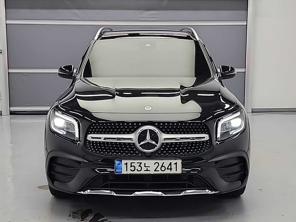Mercedes Benz GLB Class - Vista 2