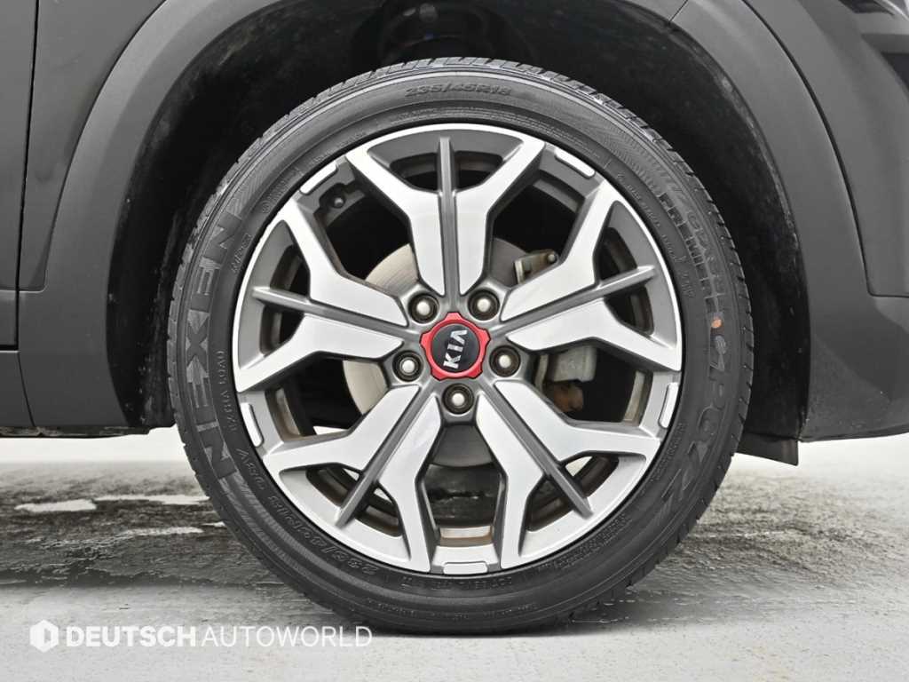 KIA Seltos - Vista 5