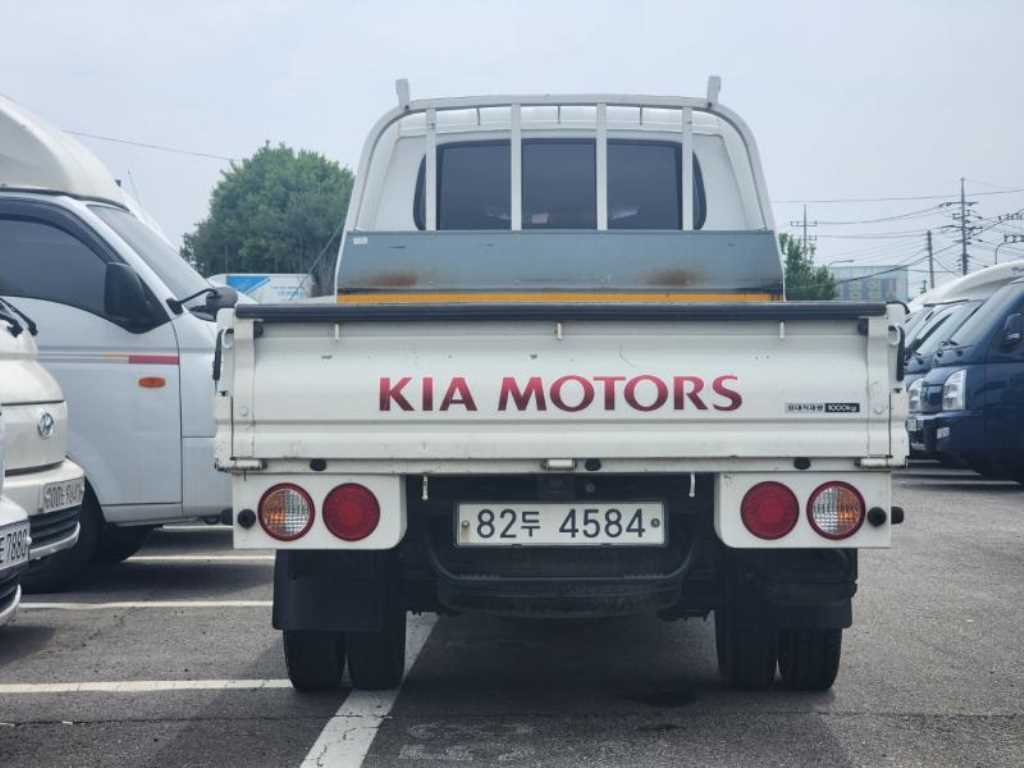 Small Truck Cargo (small) - Vista 4
