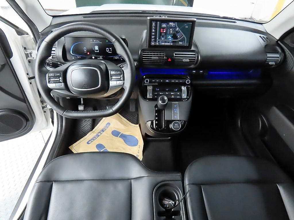 HYUNDAI Casper - Vista 8