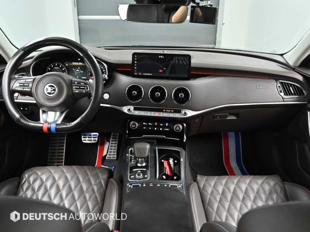 KIA Stinger - Vista 7