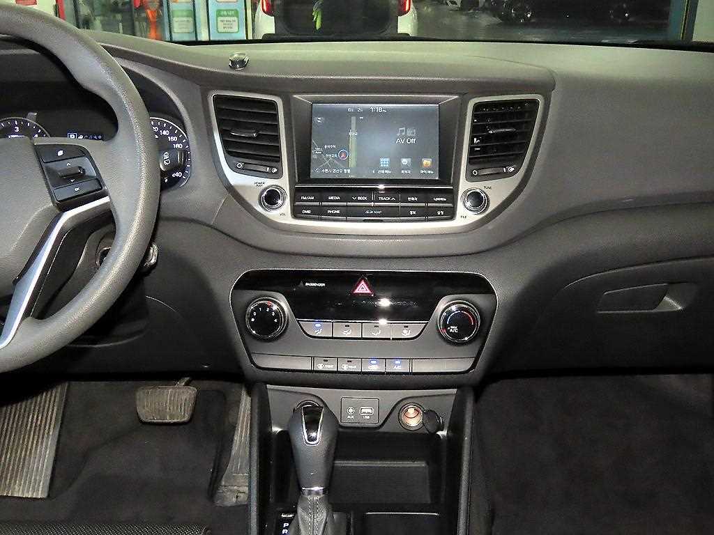 HYUNDAI Tucson - Vista 11