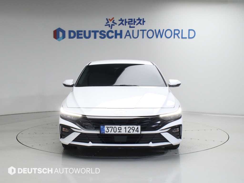 HYUNDAI Avante - Vista 3