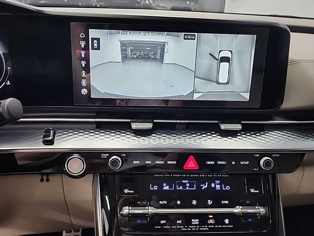 KIA Carnival - Vista 10