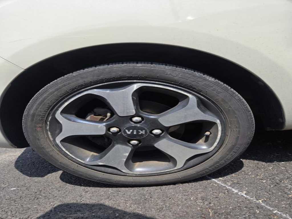 KIA Ray - Vista 10