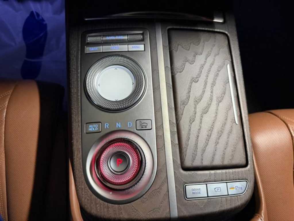 Genesis G80 - Vista 12