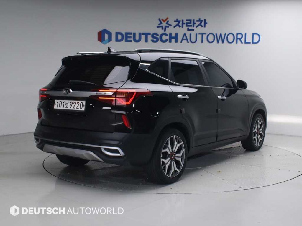 KIA Seltos - Vista 2