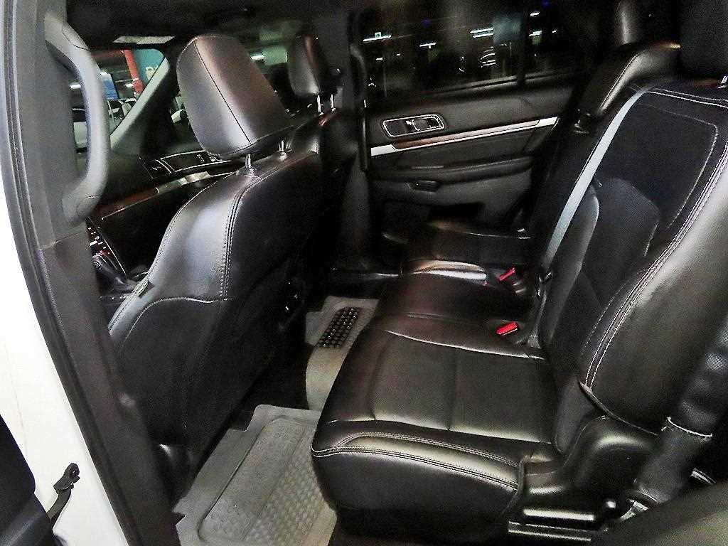 Ford Explorer - Vista 7