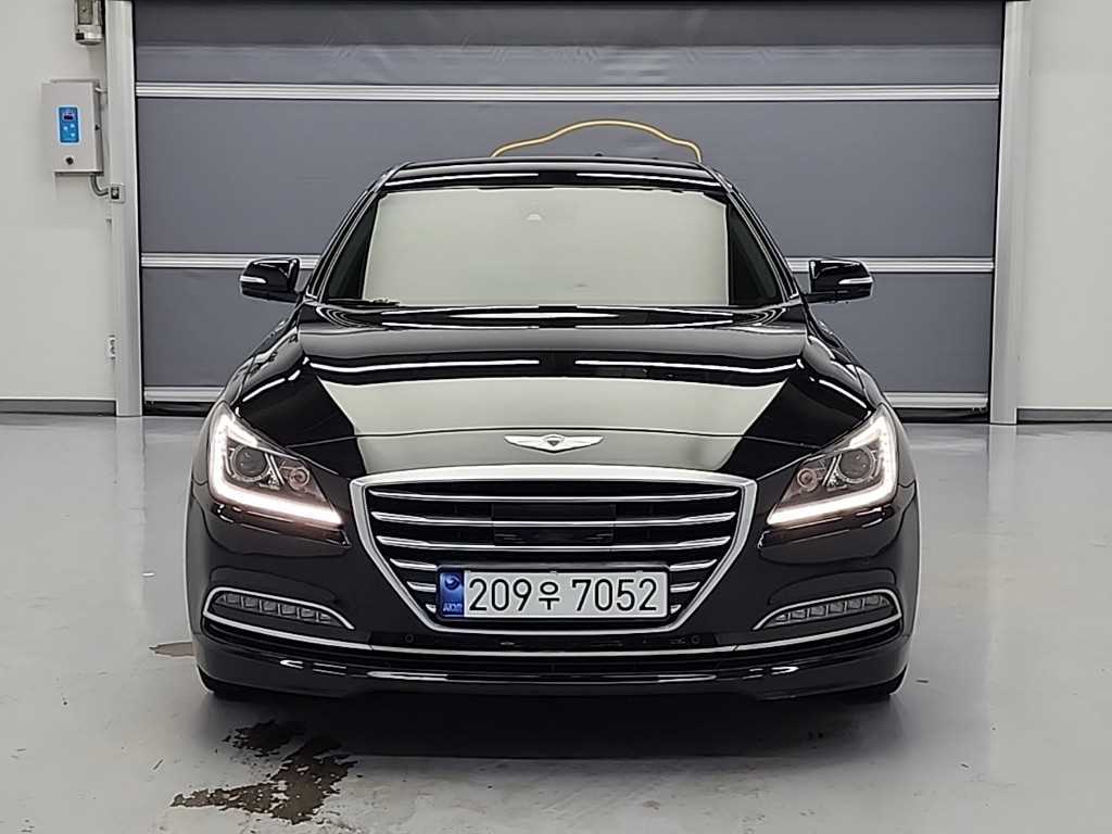 HYUNDAI Genesis - Vista 2