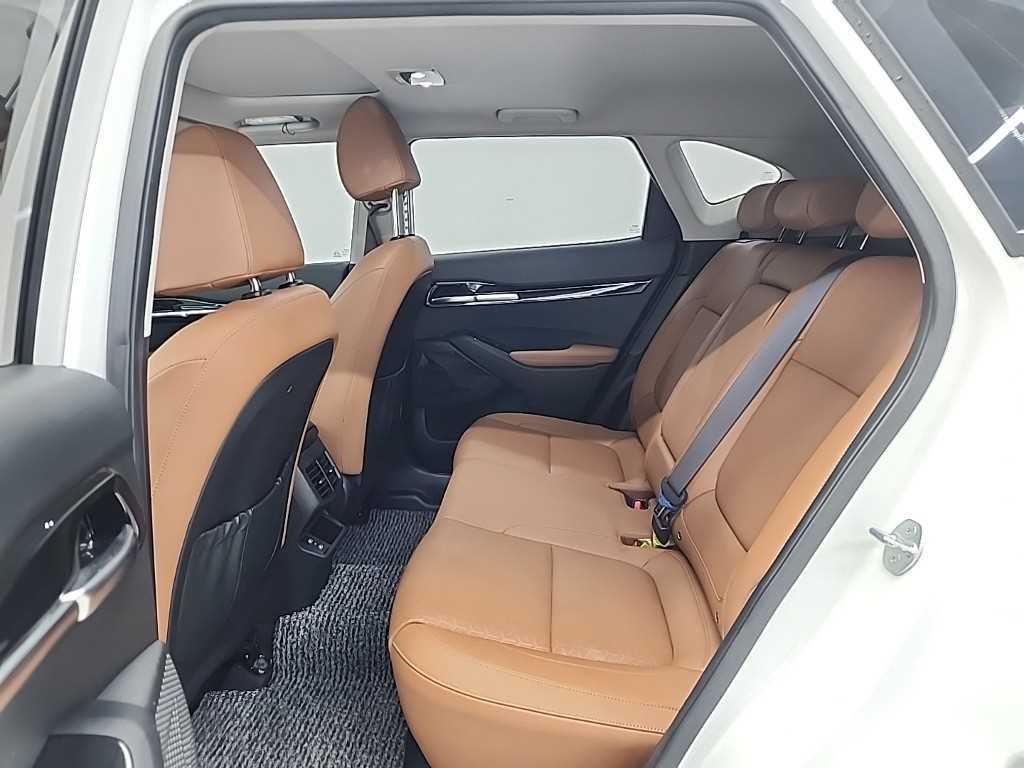 KIA Seltos - Vista 12