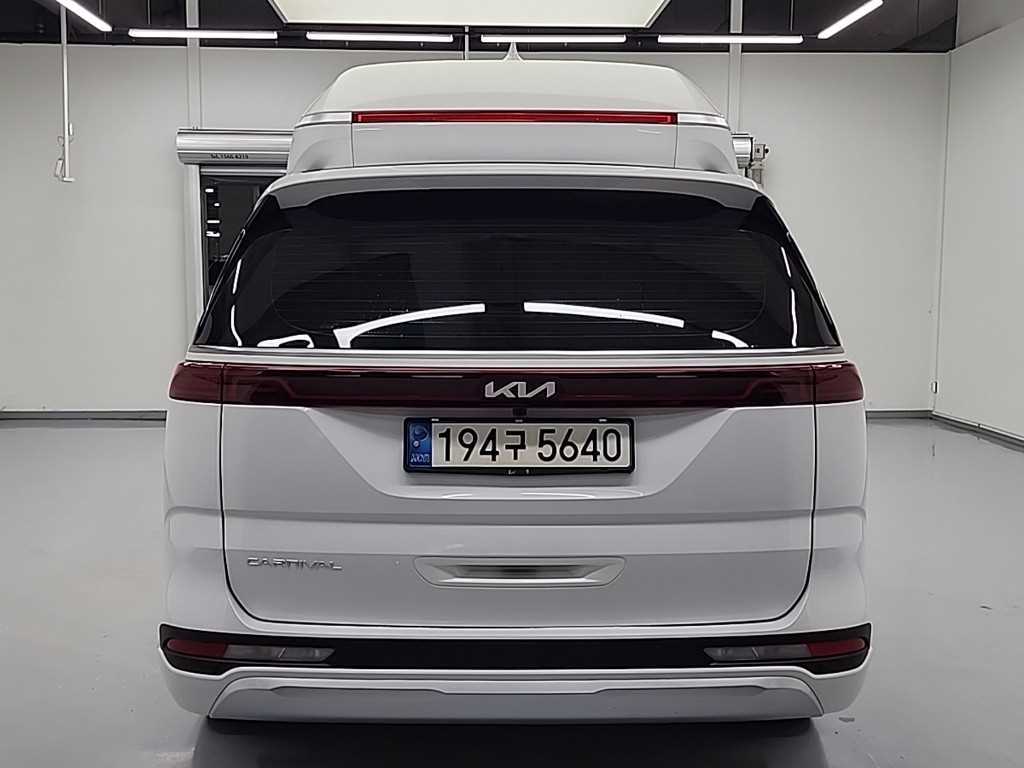 KIA Carnival - Vista 3