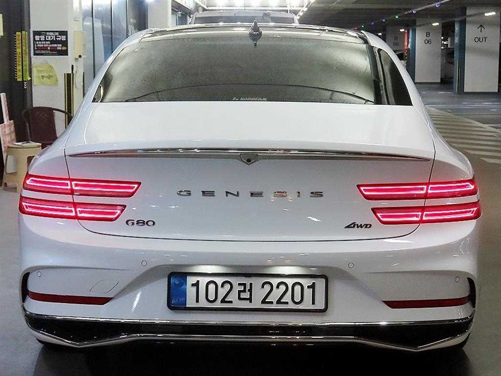 Genesis G80 - Vista 5