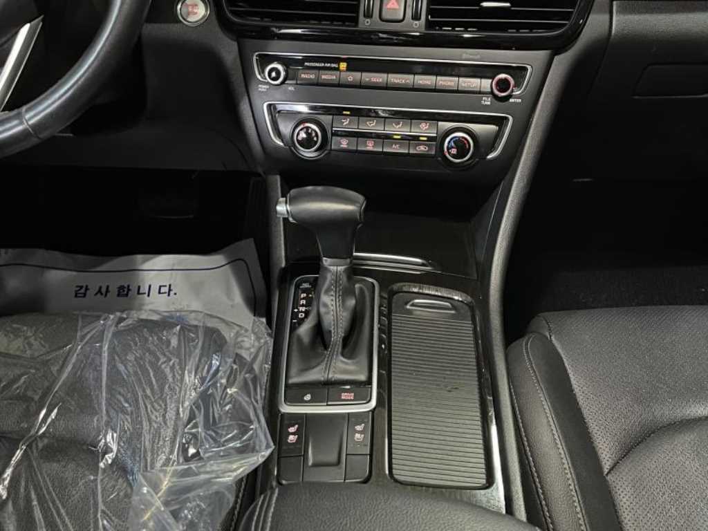 KIA K5 - Vista 9
