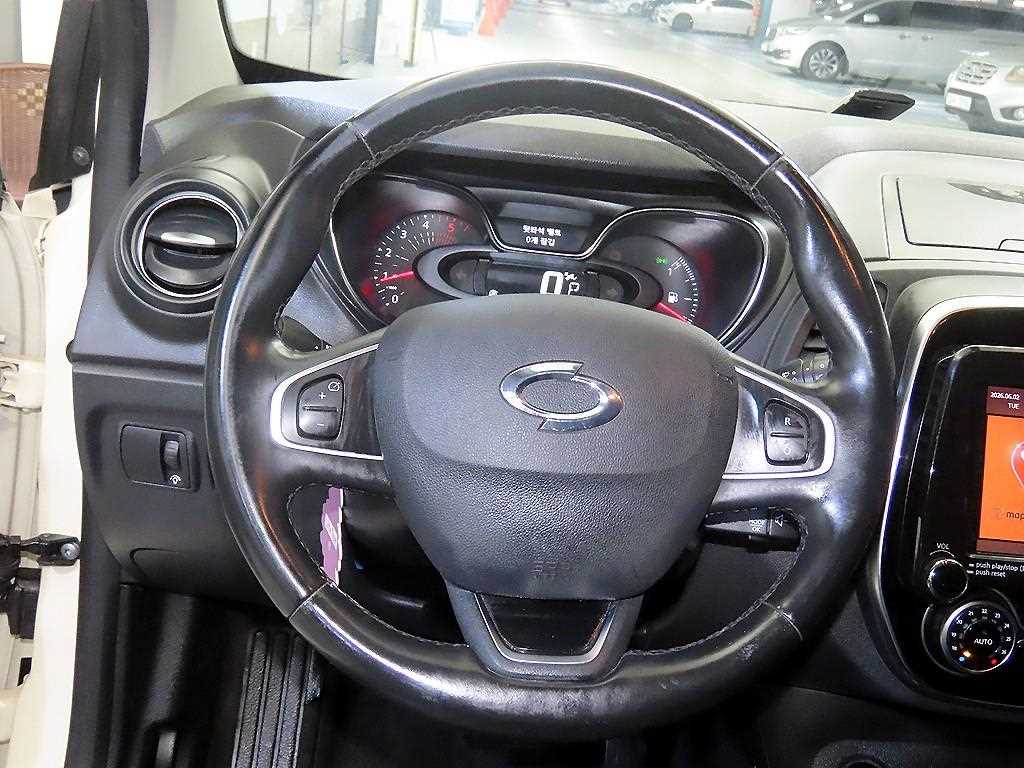 SAMSUNG QM3 - Vista 8