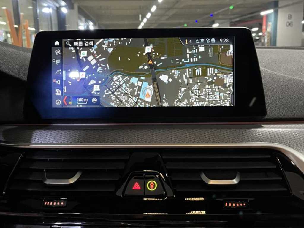 BMW 5 Series - Vista 8