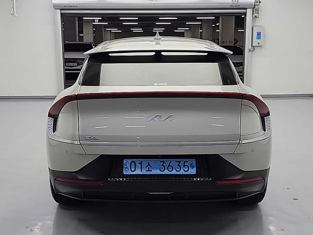 KIA EV6 - Vista 4