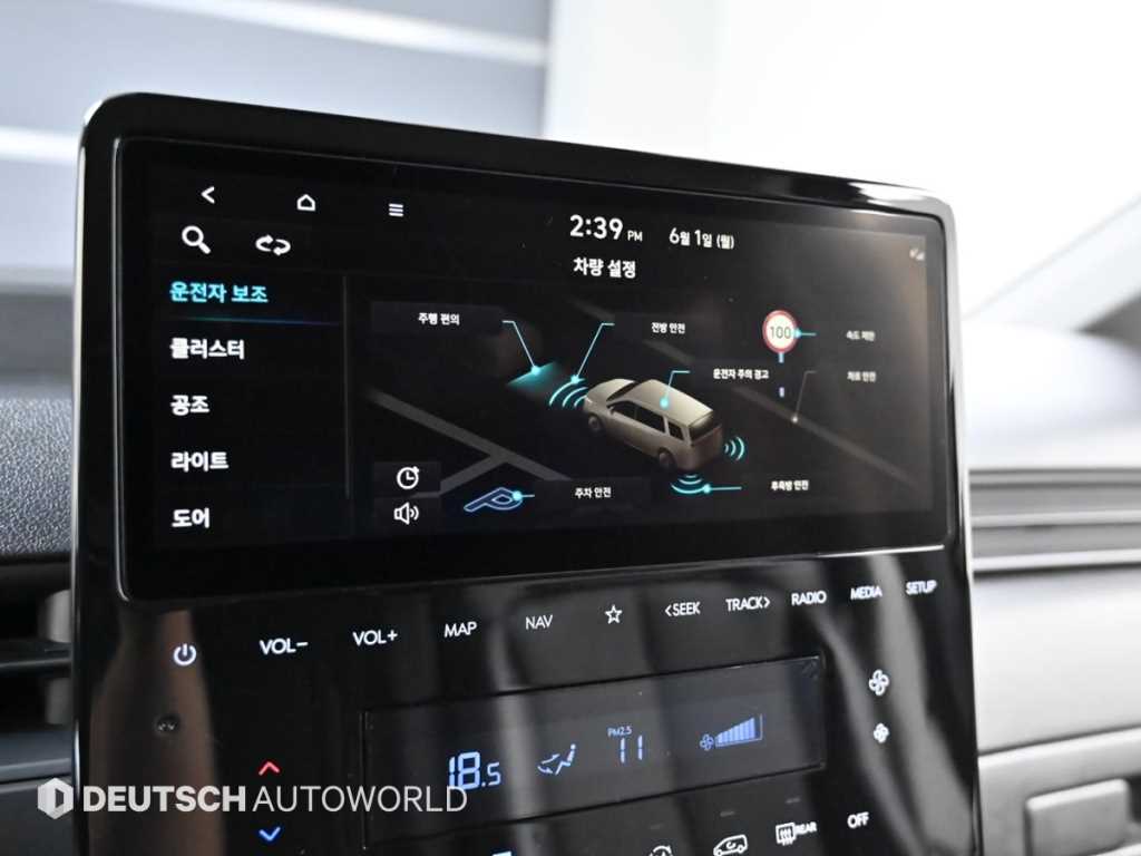 HYUNDAI Staria - Vista 11