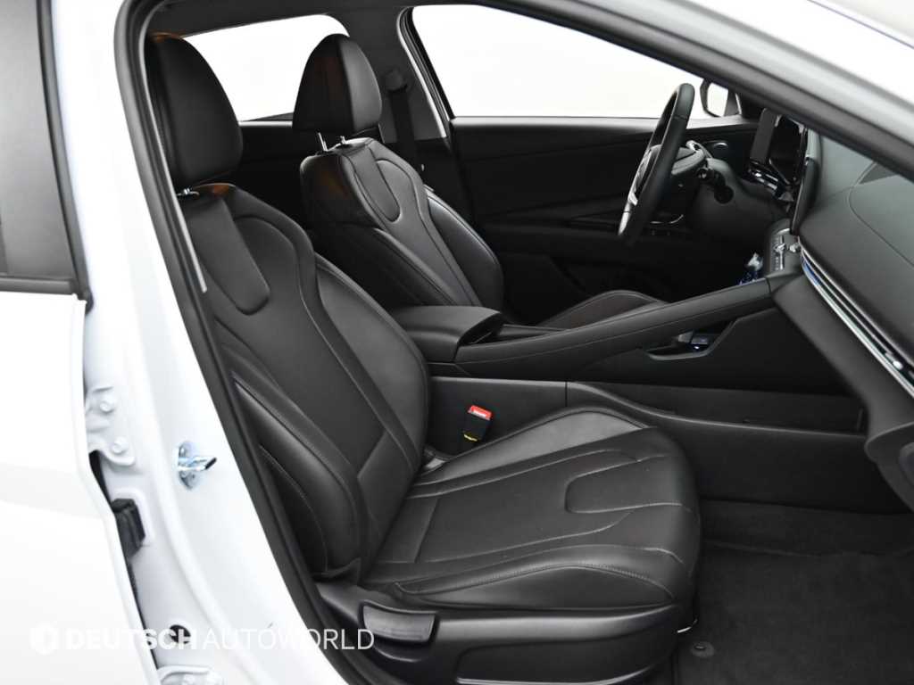 HYUNDAI Avante - Vista 10