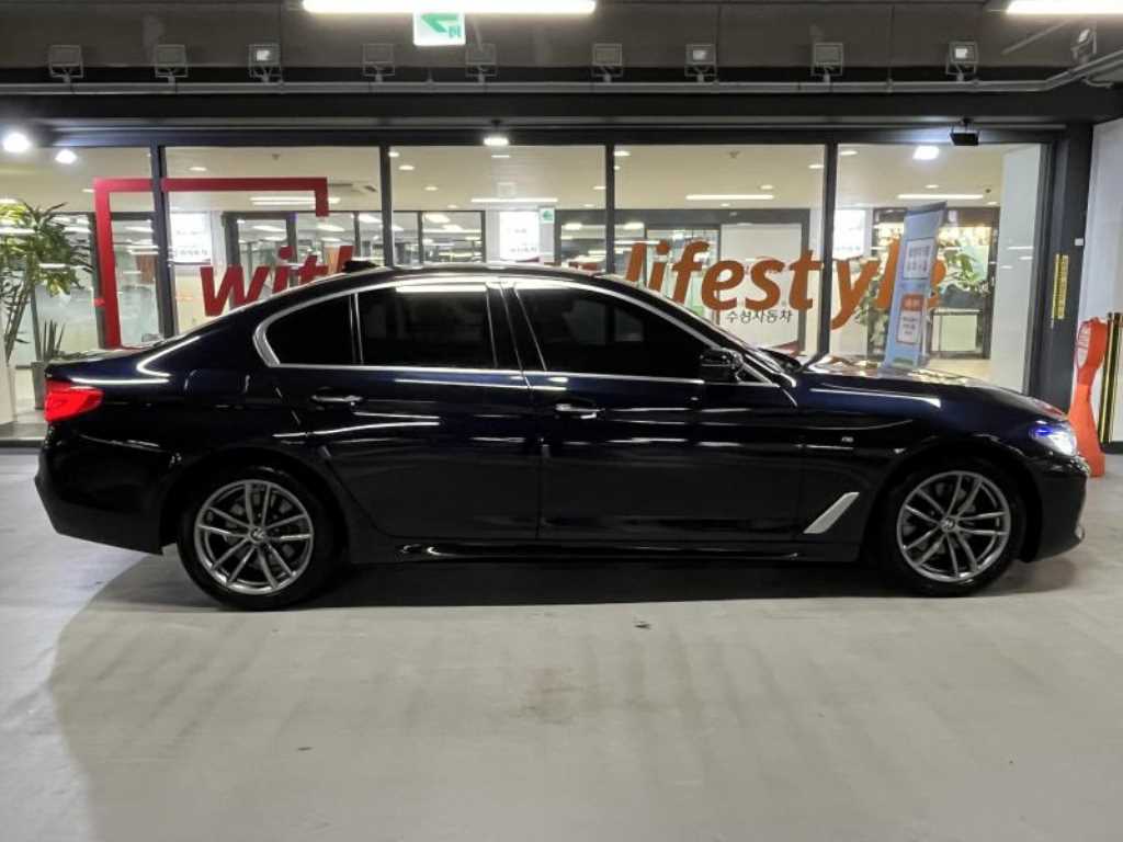 BMW 5 Series - Vista 3