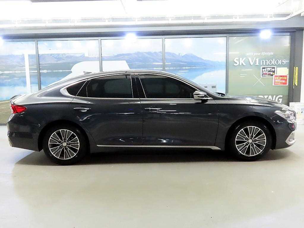 HYUNDAI Grandeur - Vista 3