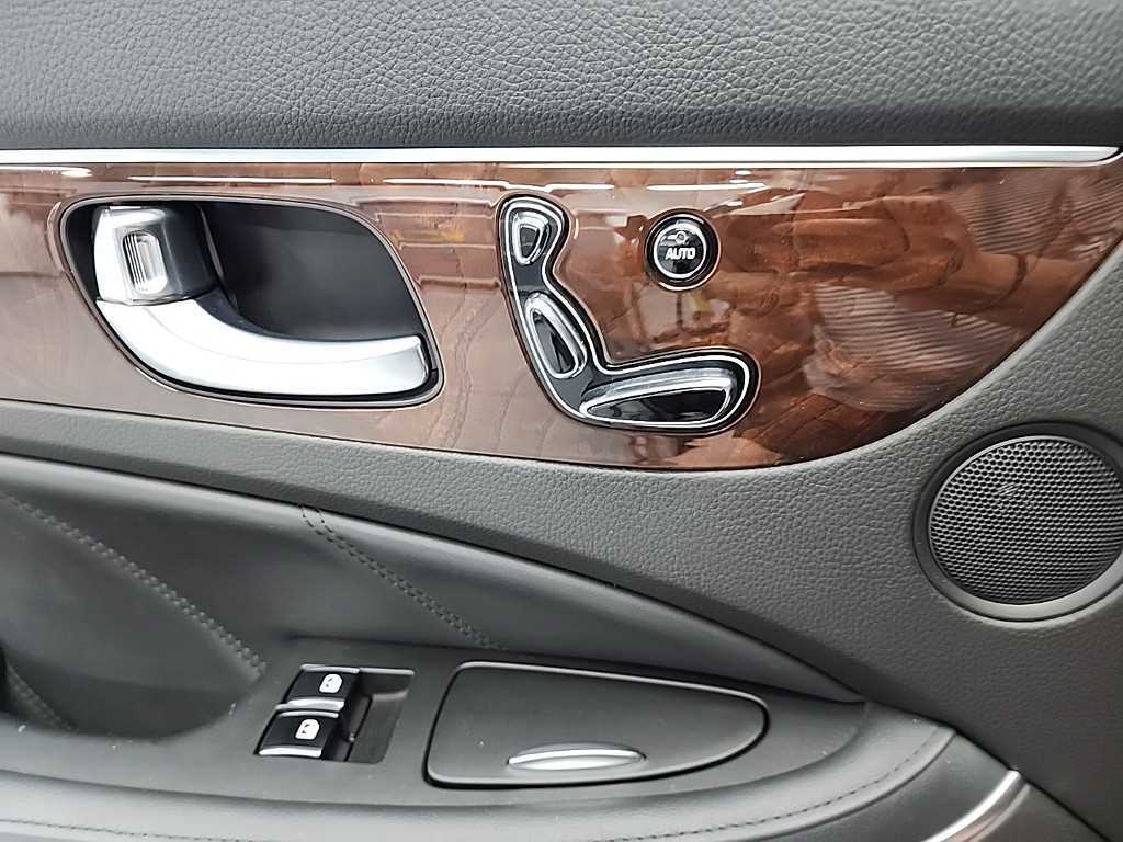 HYUNDAI Equus 2015 Negro - Importación desde Corea - HF Imports Iquique - Foto 16