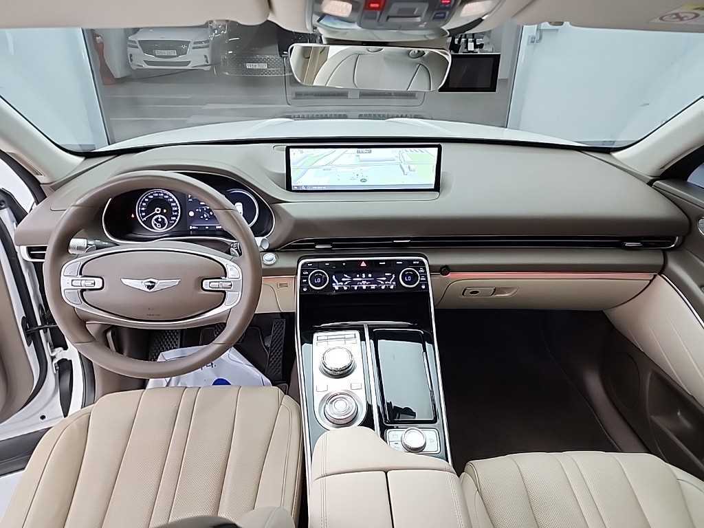 Genesis GV80 - Vista 7