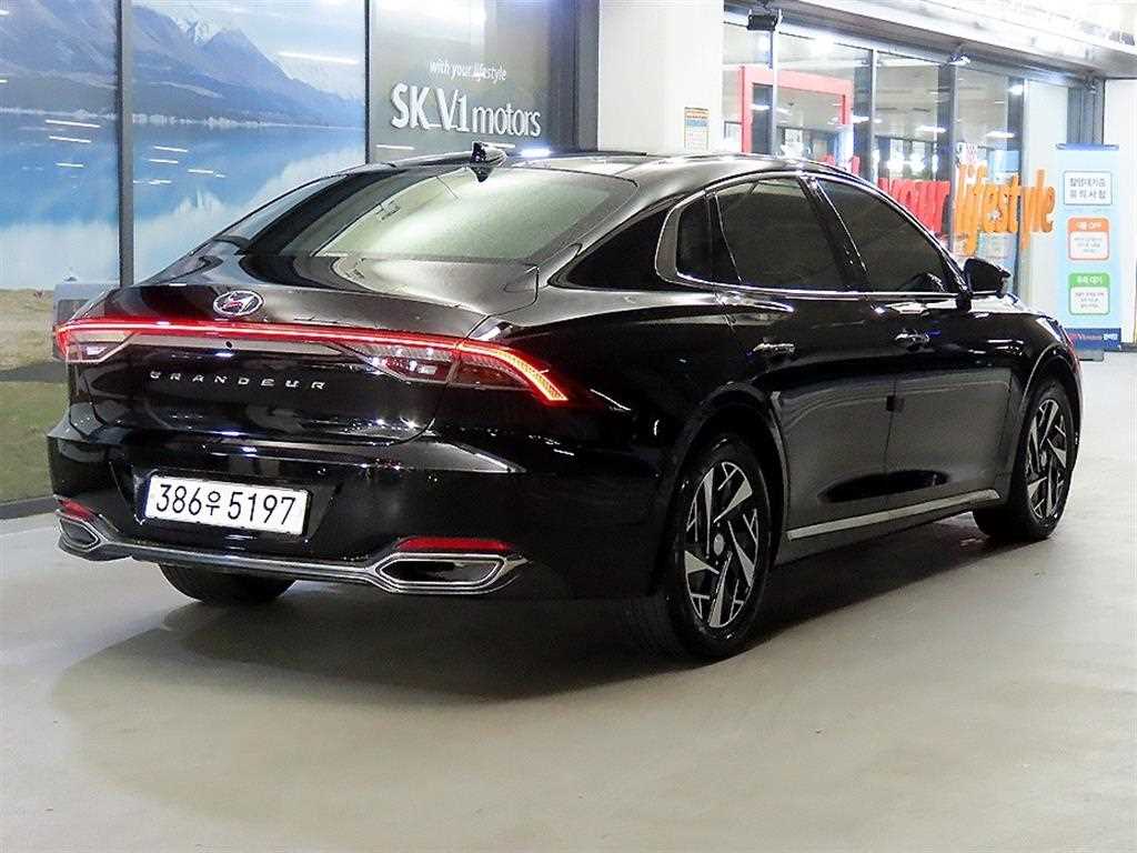 HYUNDAI Grandeur - Vista 4