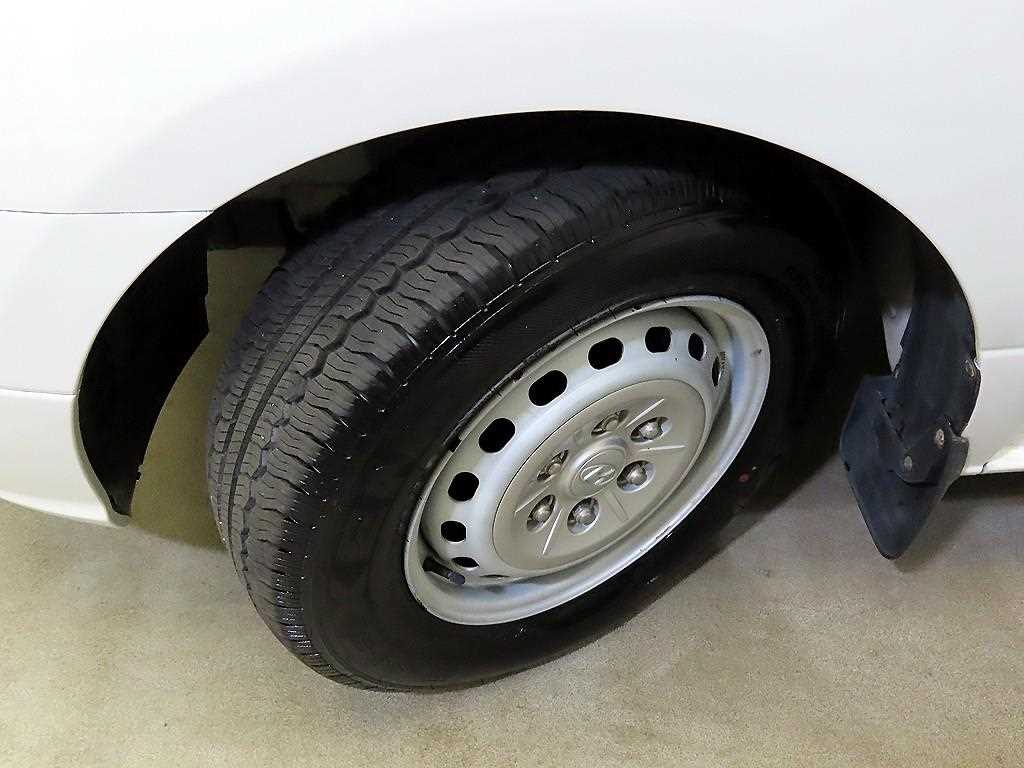 HYUNDAI Starex 2011 Blanco - Importación desde Corea - HF Imports Iquique - Foto 16