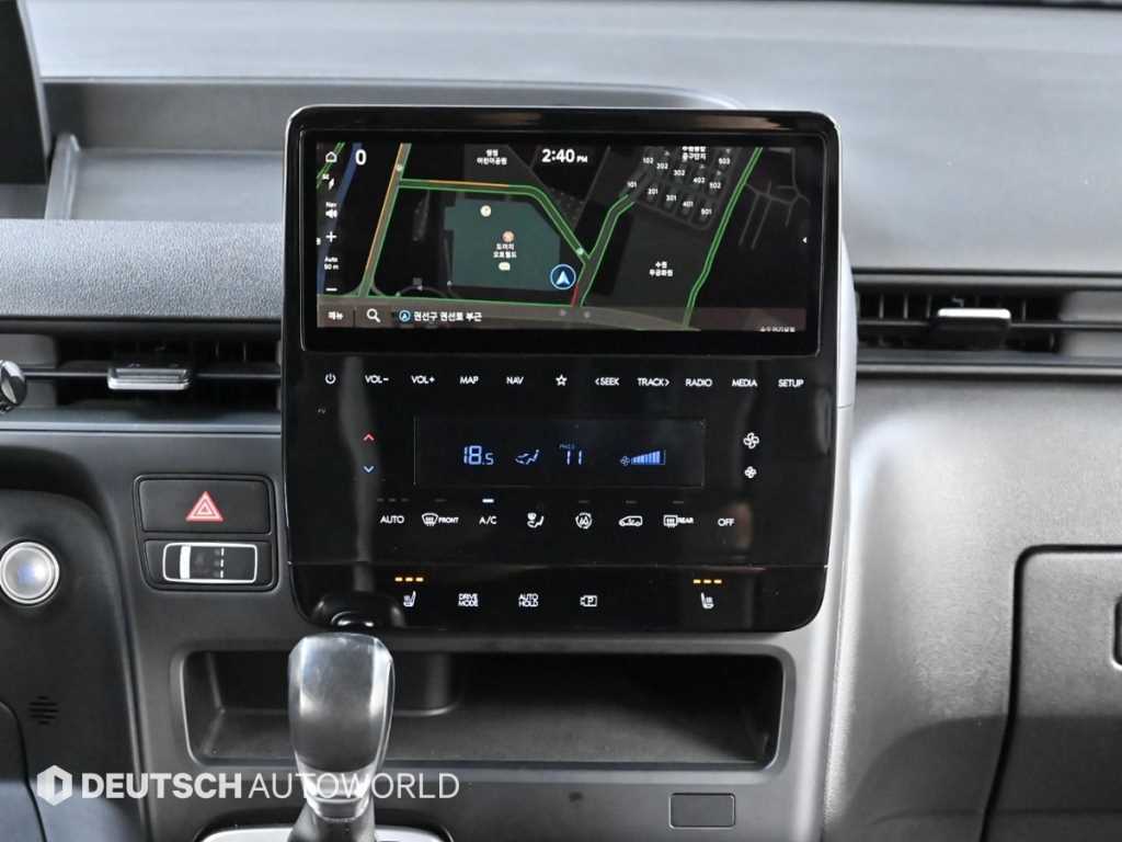 HYUNDAI Staria - Vista 9