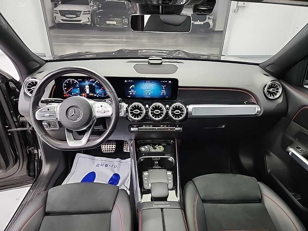 Mercedes Benz GLB Class - Vista 7