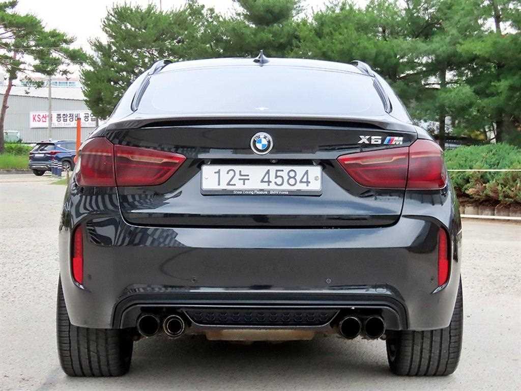 BMW X6M - Vista 4